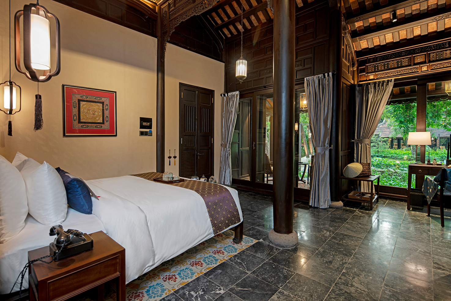 Double King Size Bed