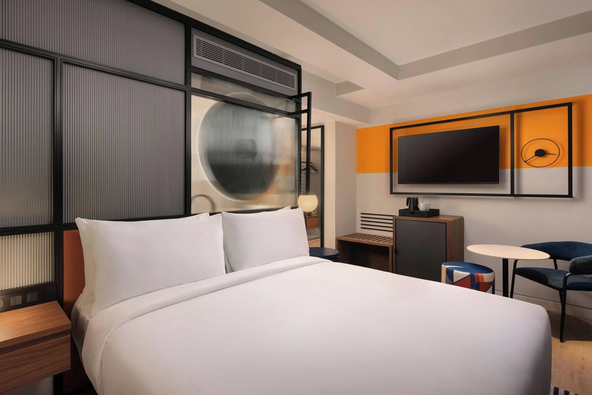 Double King Size Bed