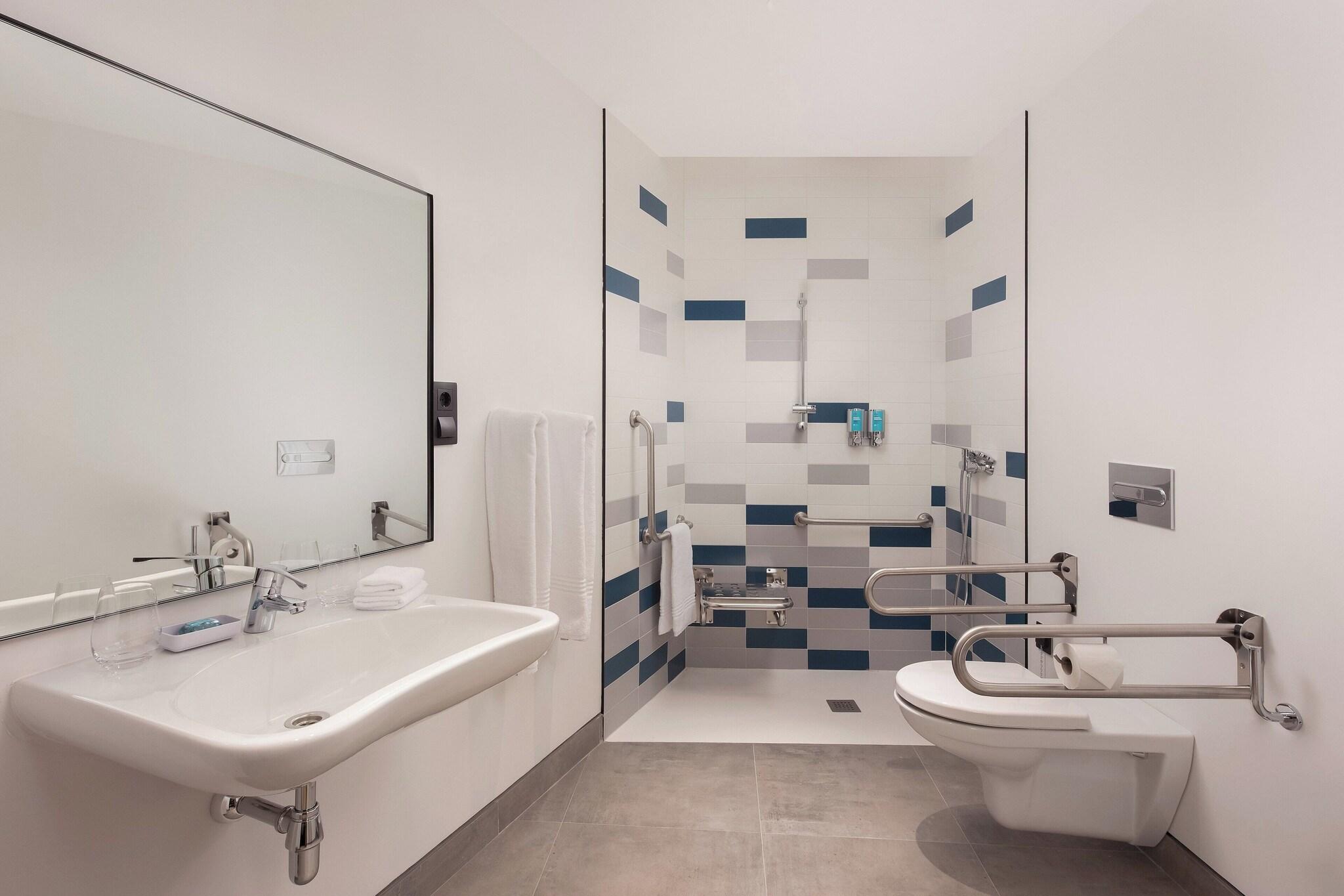 Double King Size Bed