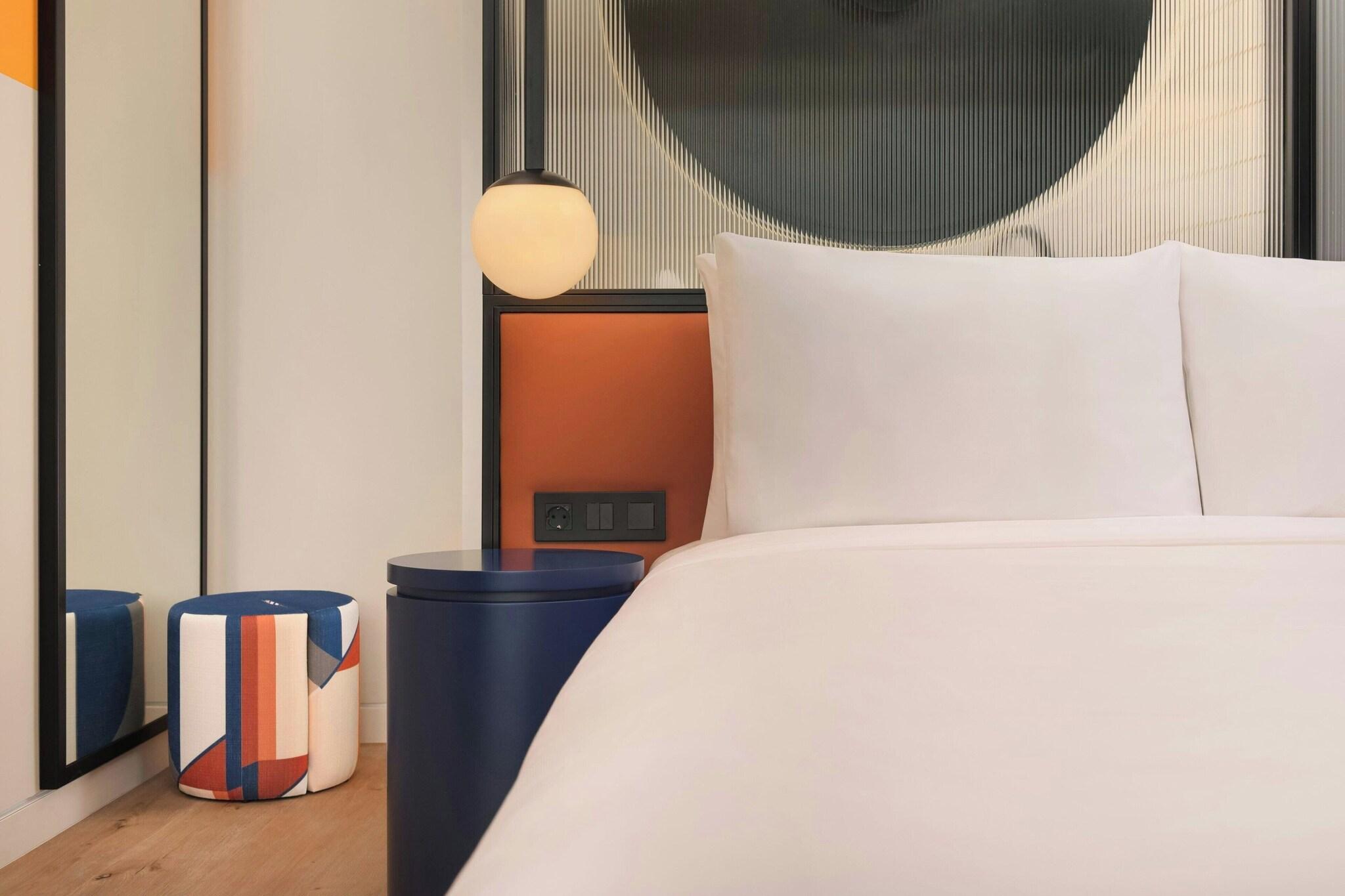 Double King Size Bed