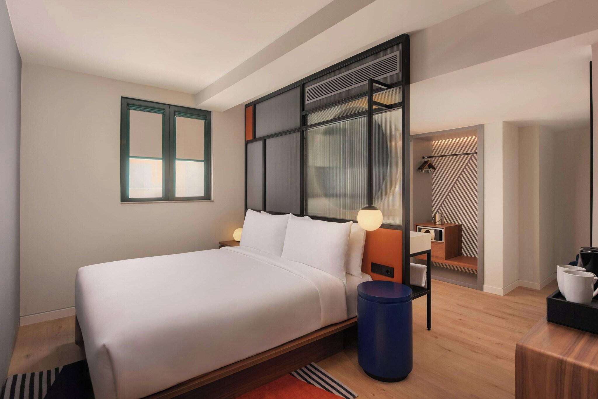 Double King Size Bed