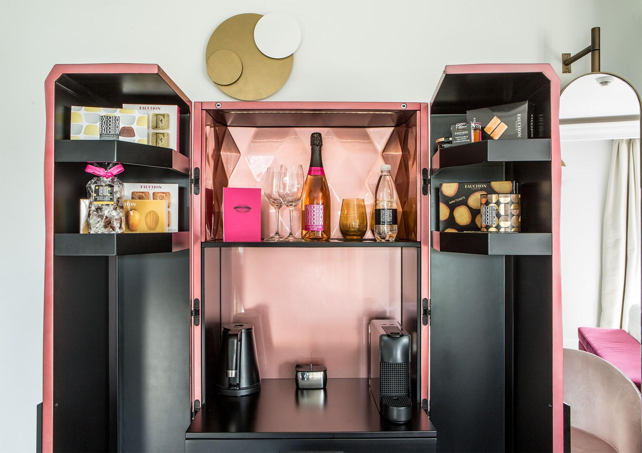 Double or Twin Superior Queen Bed