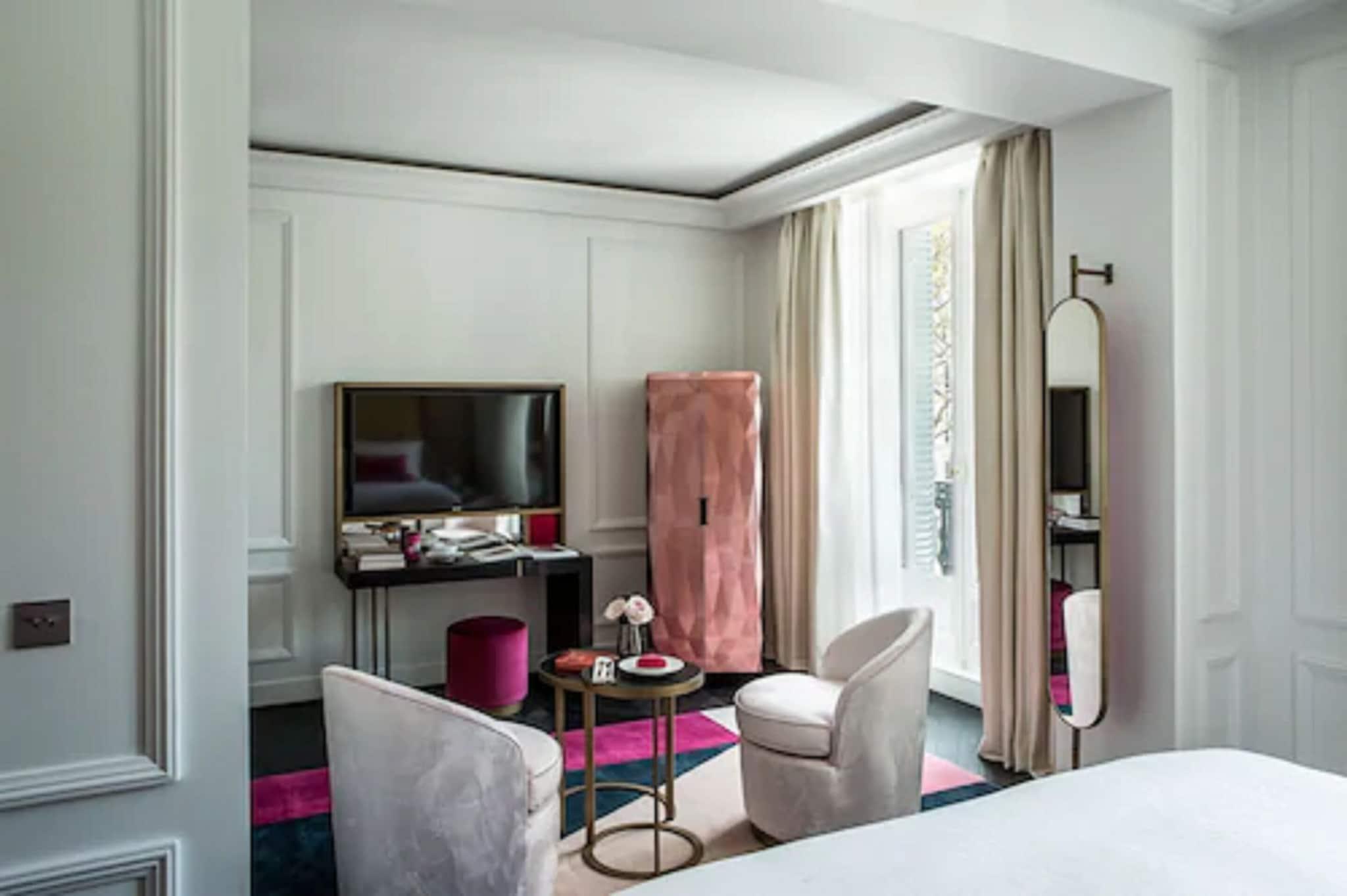 Junior Suite King Size Bed