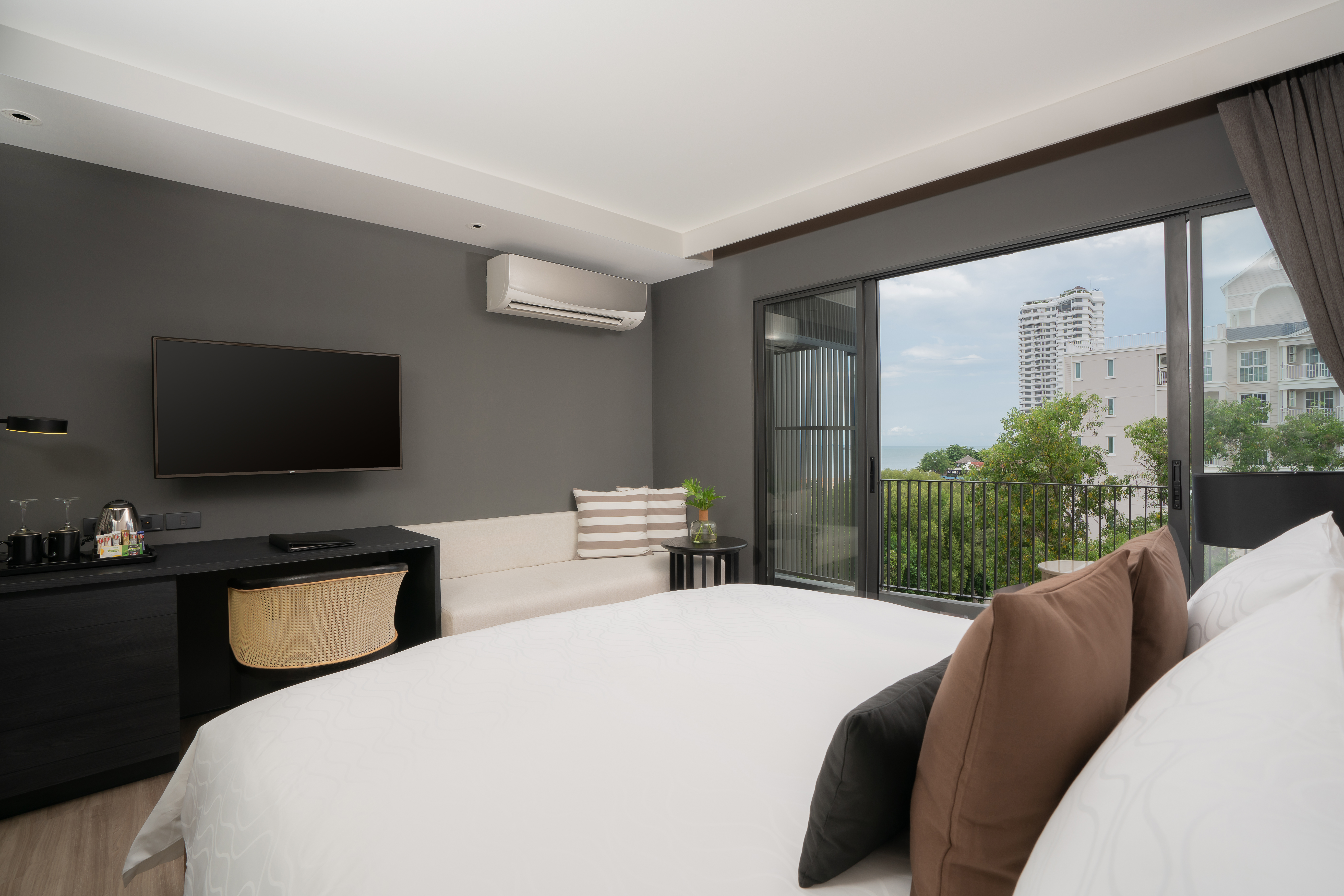 Double or Twin Deluxe