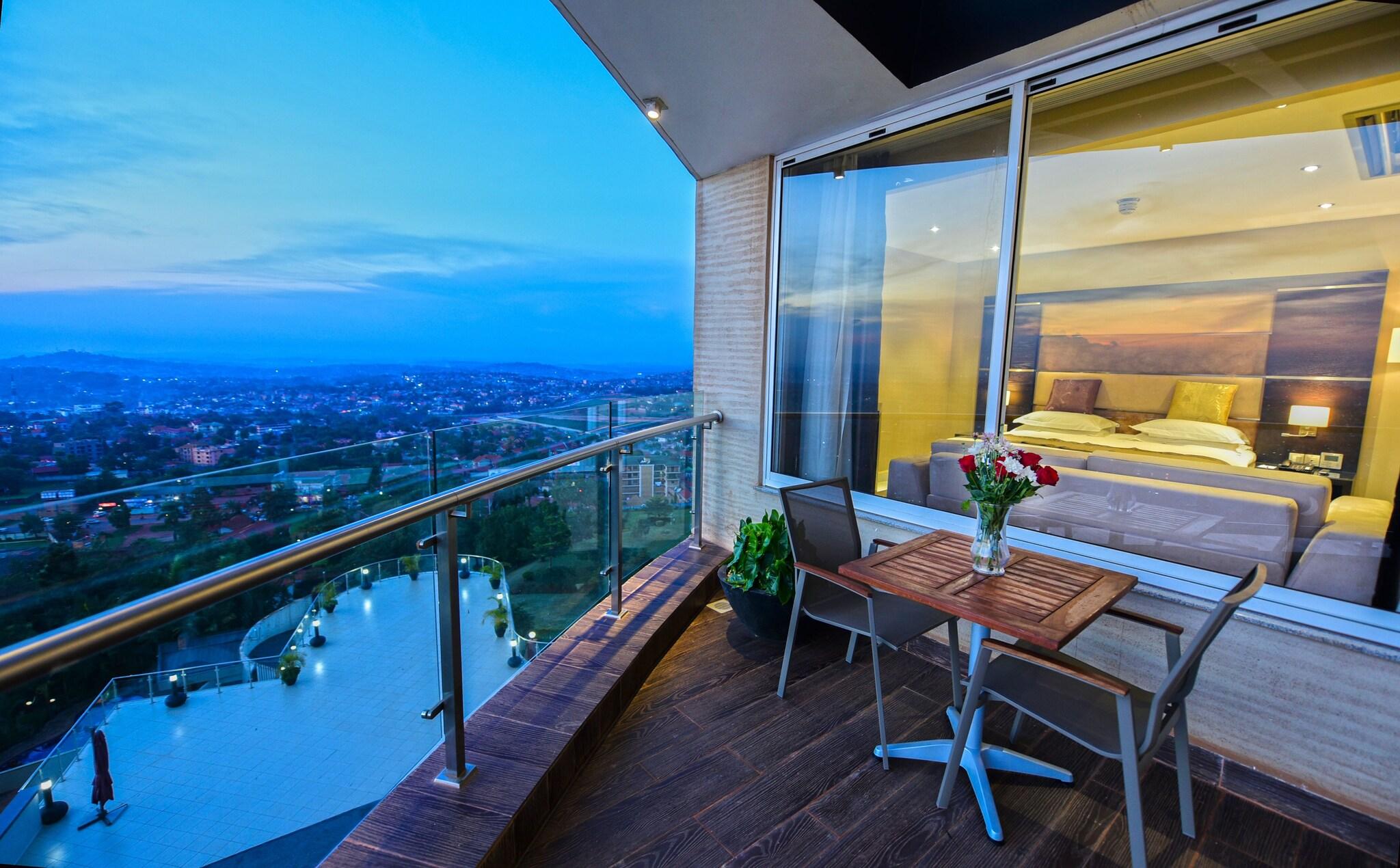 Double Club City View