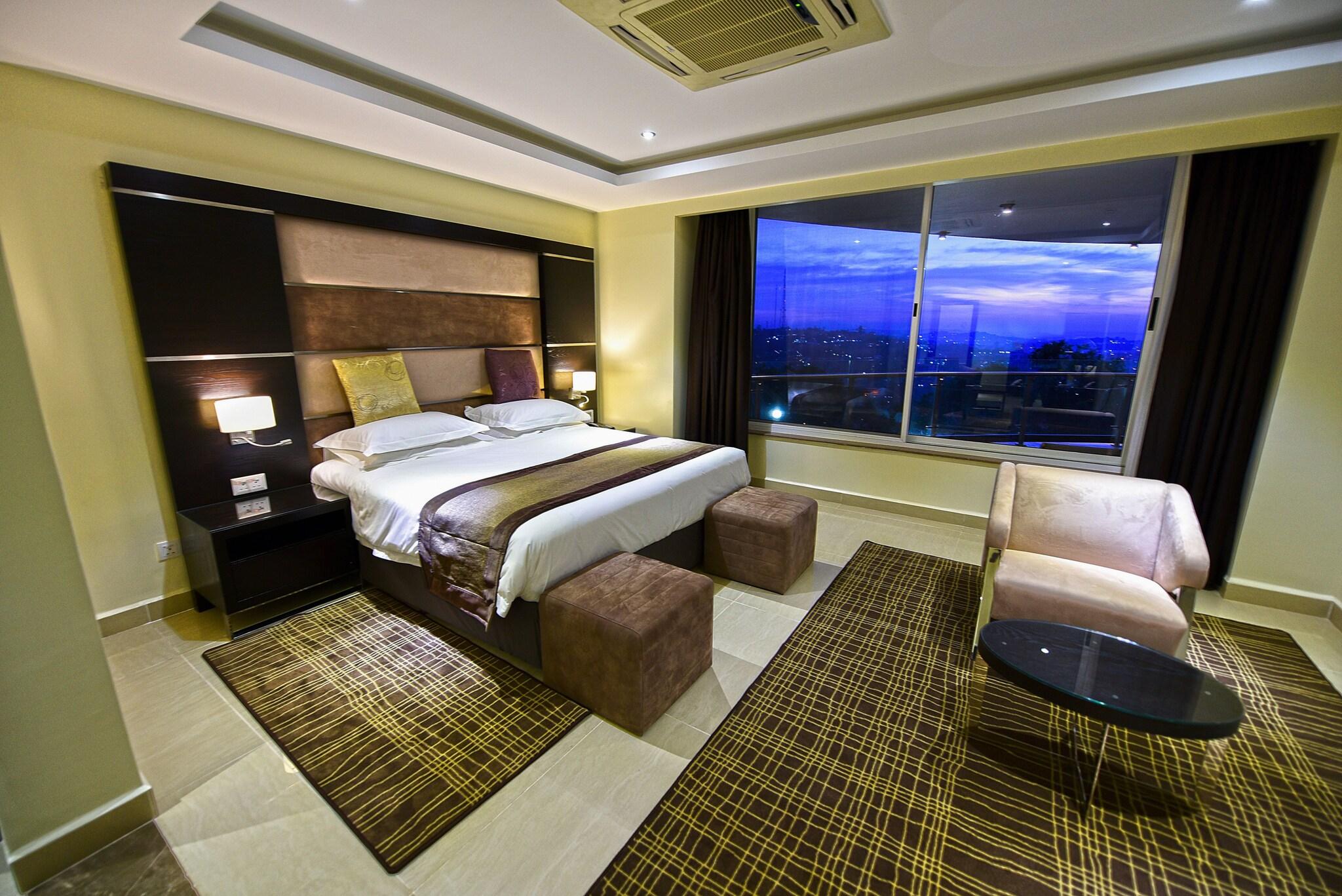 Double Club City View