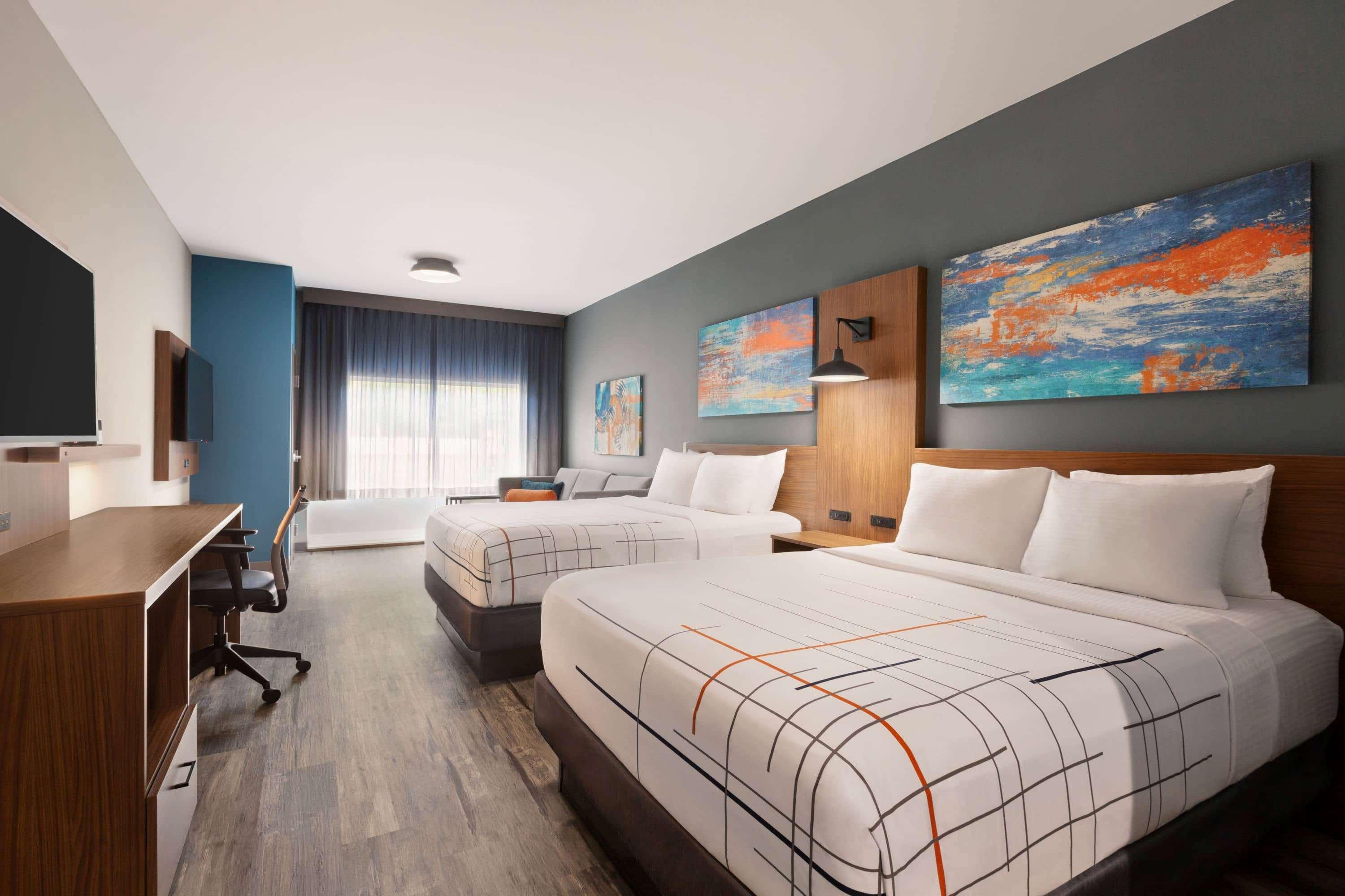 Room Deluxe Two Queen Beds