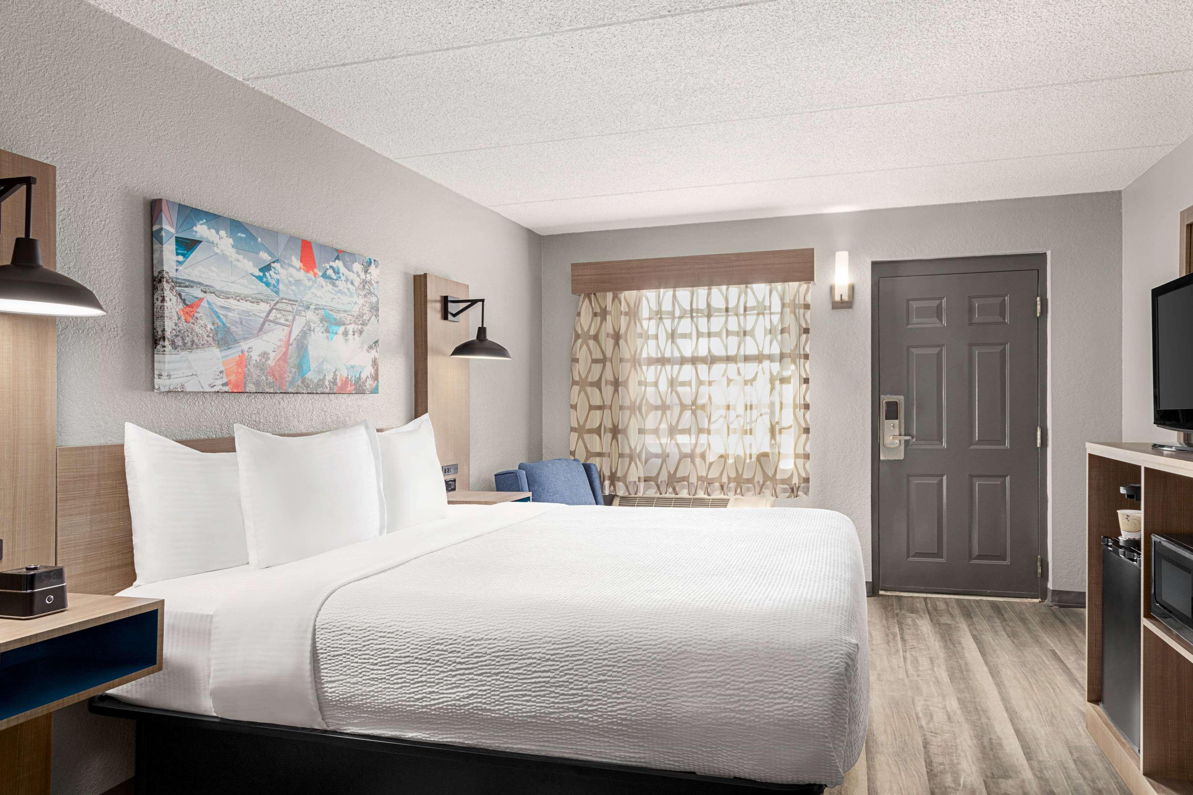 Double King Bed Non Smoking