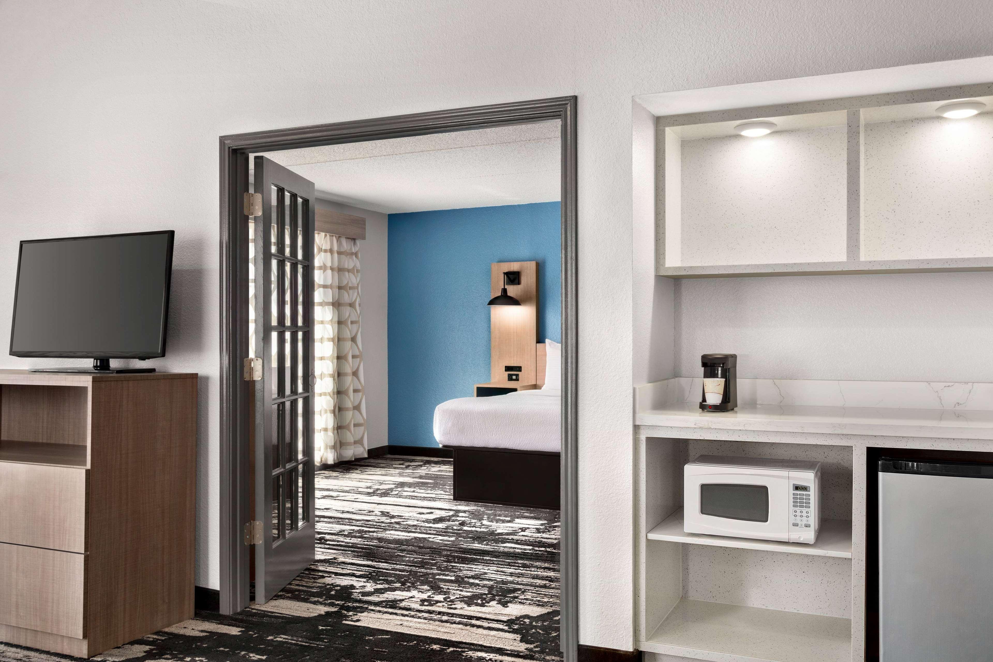 Suite King Bed Non Smoking