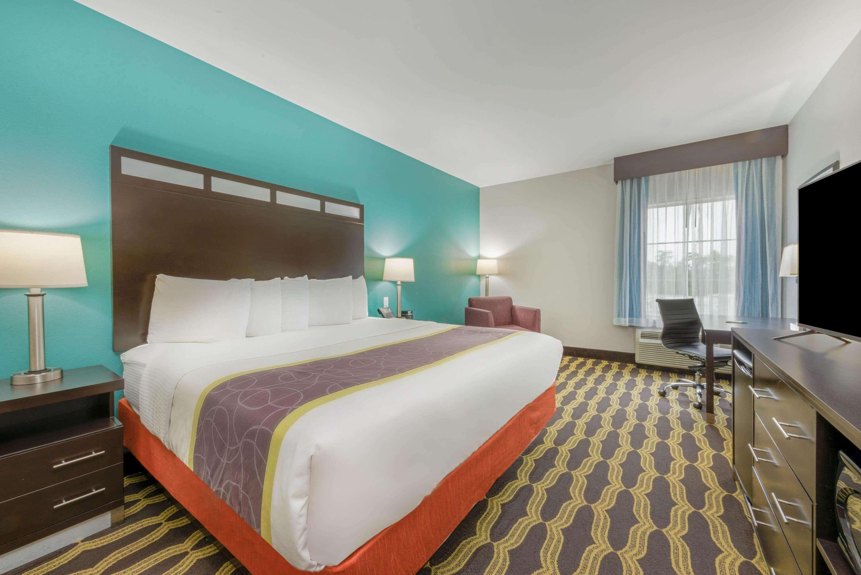 Double King Bed Non Smoking