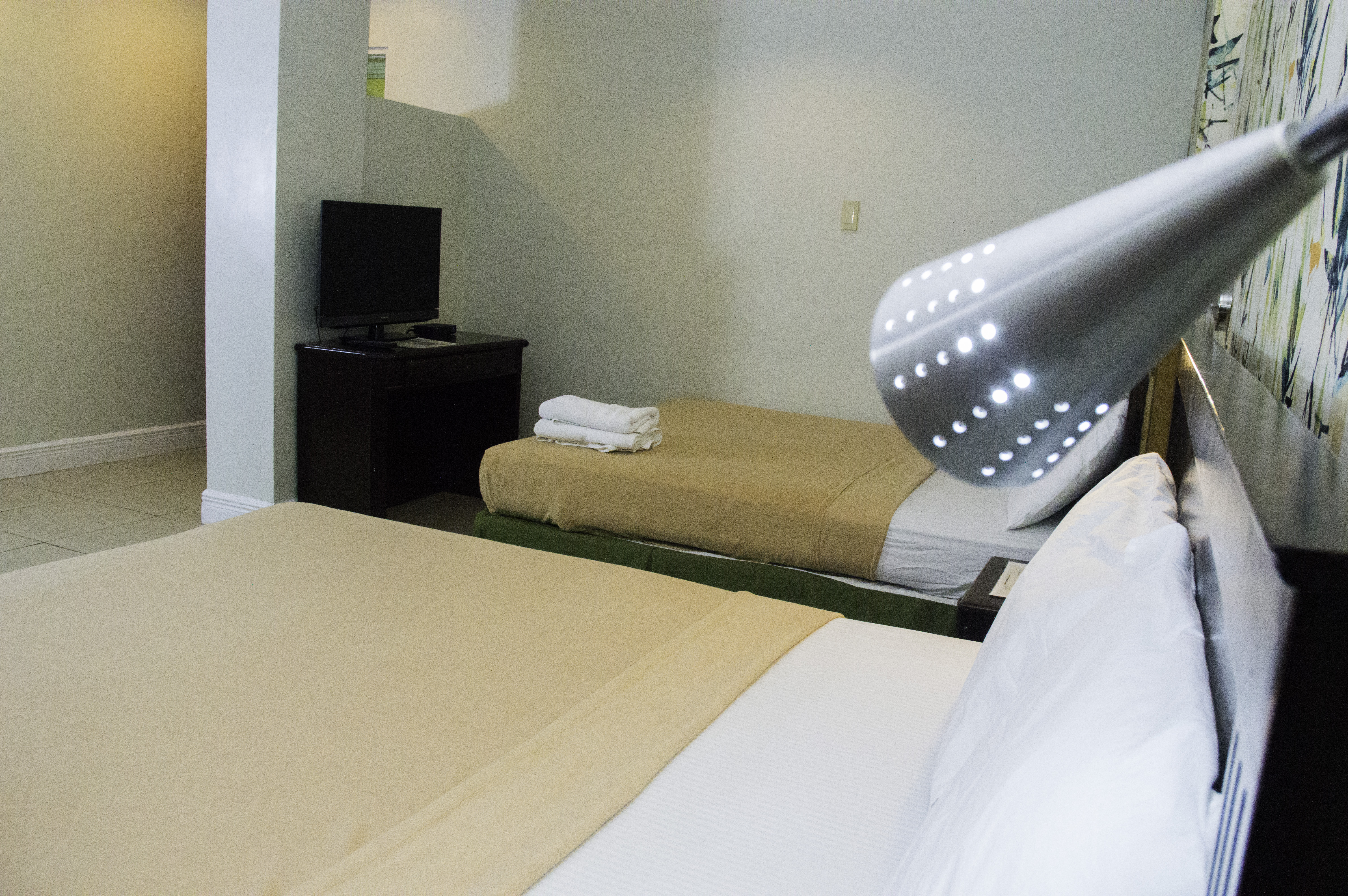 Junior Suite Queen Size Bed