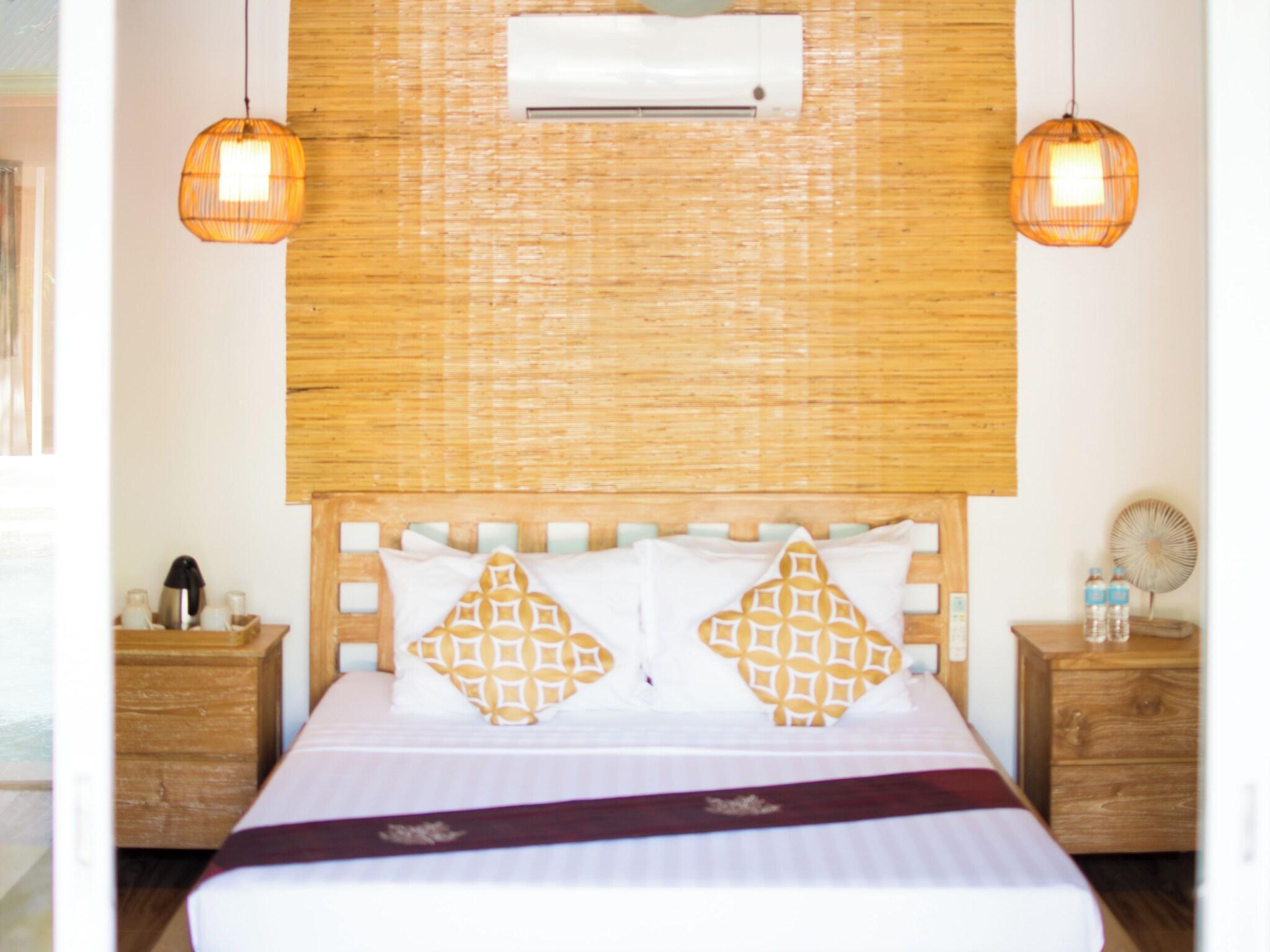 Double Queen Size Bed