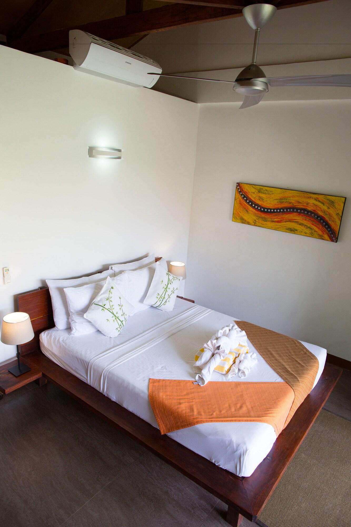 Double Deluxe Queen Bed