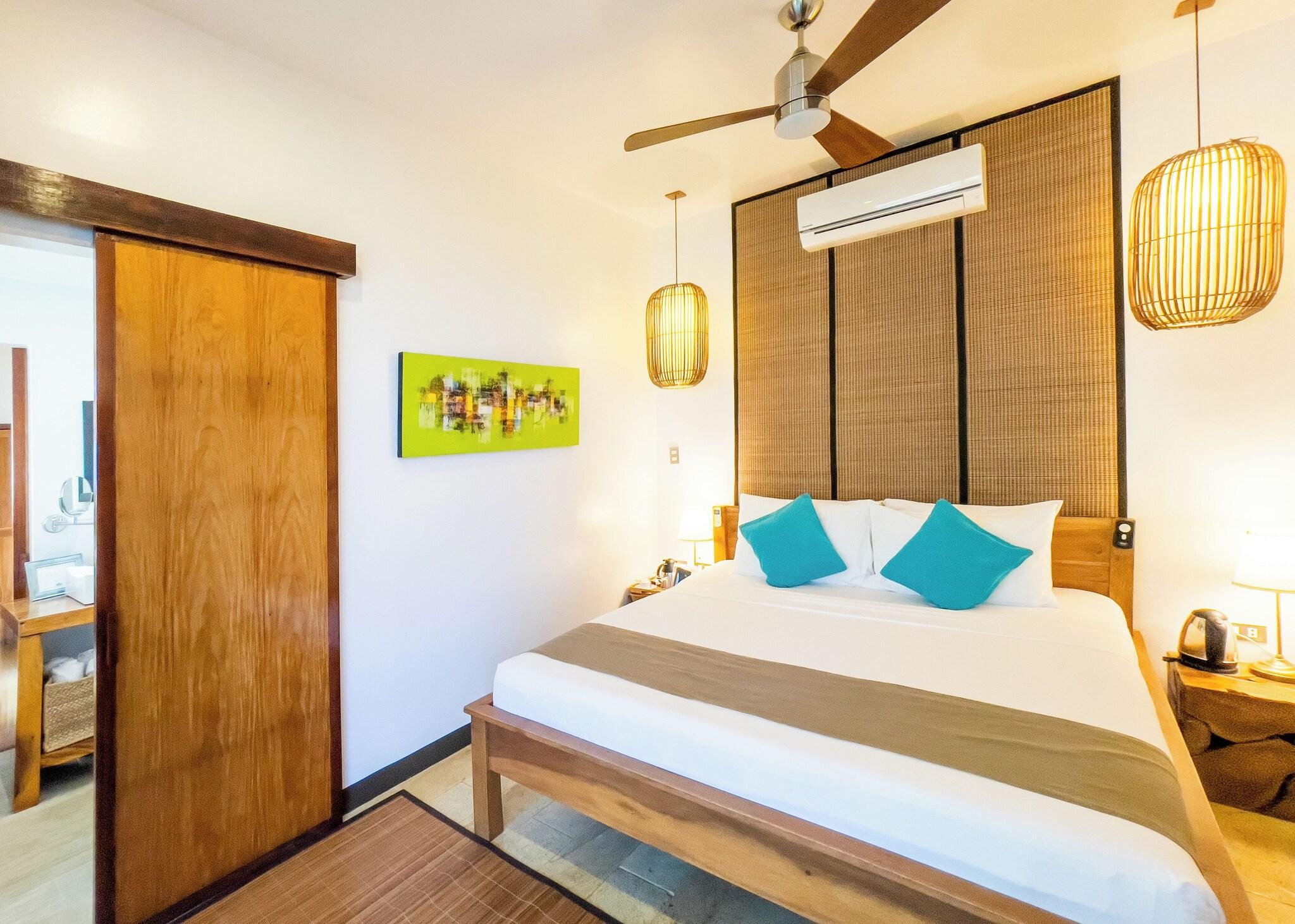 Family Room Three Beds