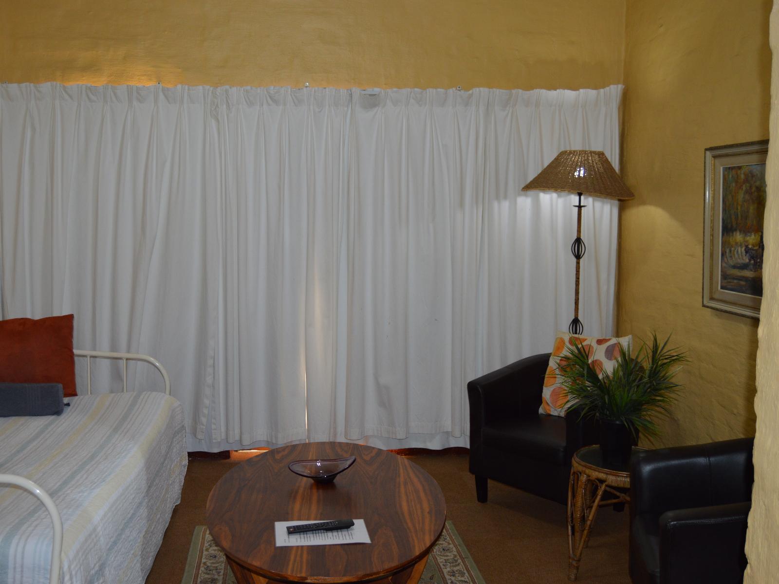 Family Room Queen Size Bed