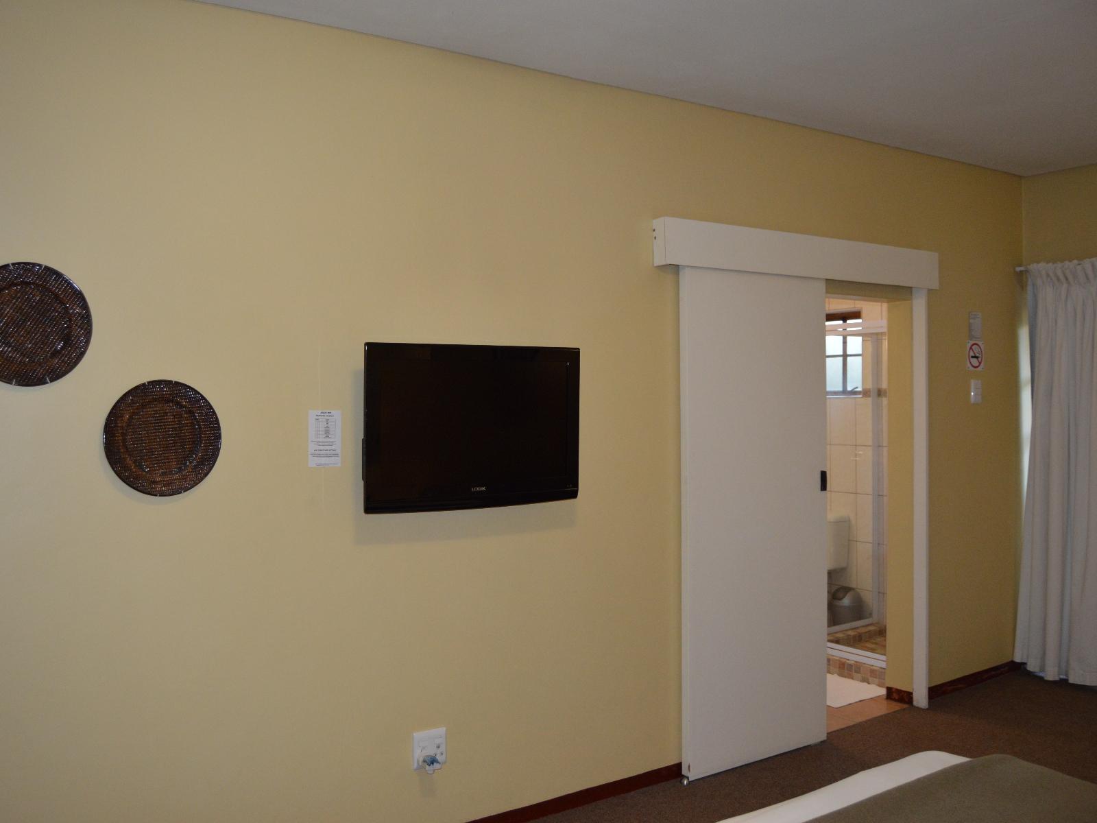 Double Queen Size Bed