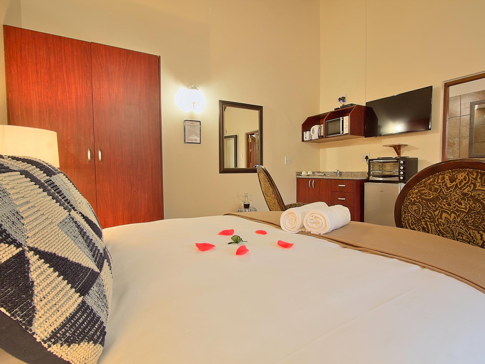 Family Room with Kitchenette