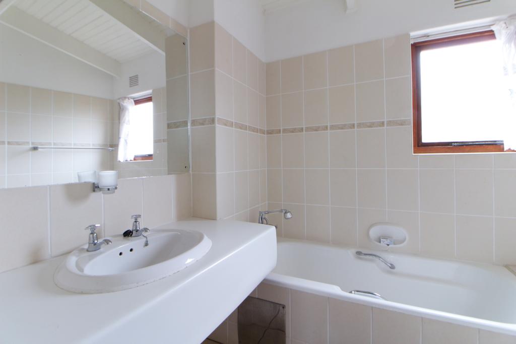 Twin with Kitchenette