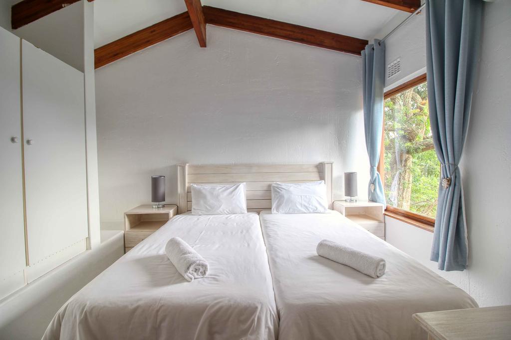 Apartment with Kitchenette