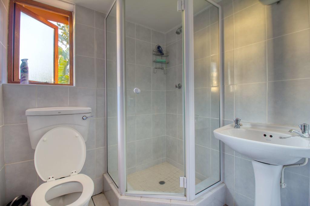 Apartment with Kitchenette