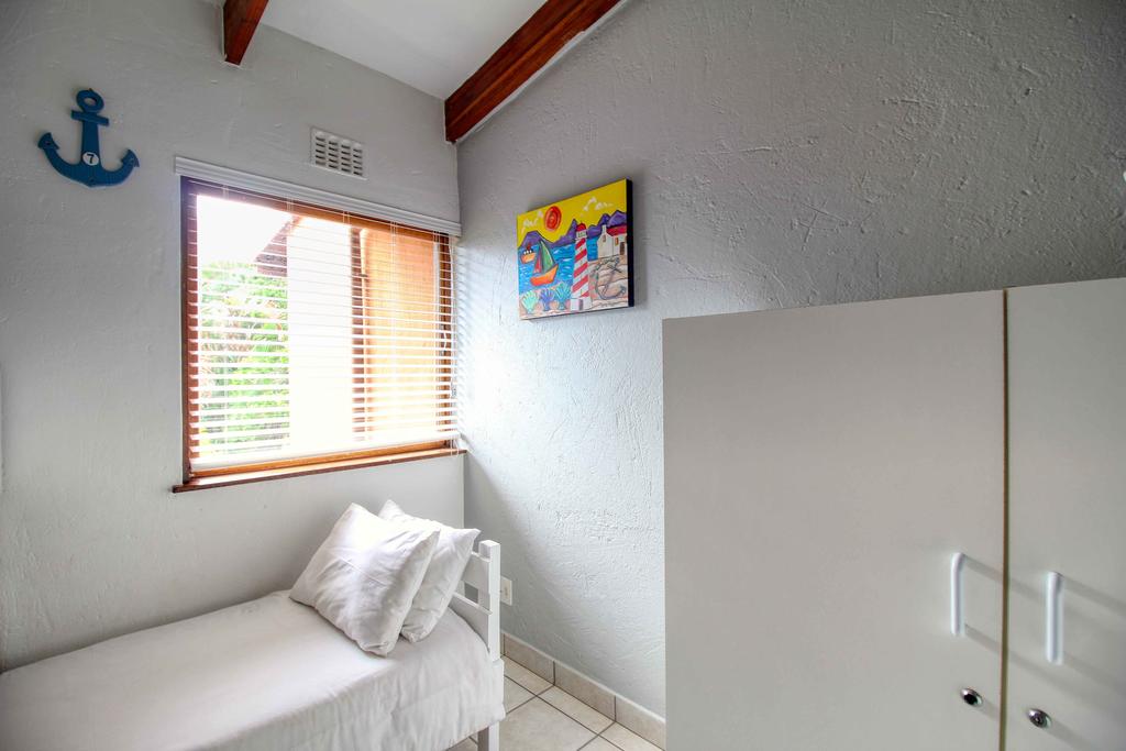 Apartment with Kitchenette