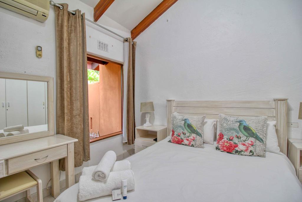 Apartment with Kitchenette