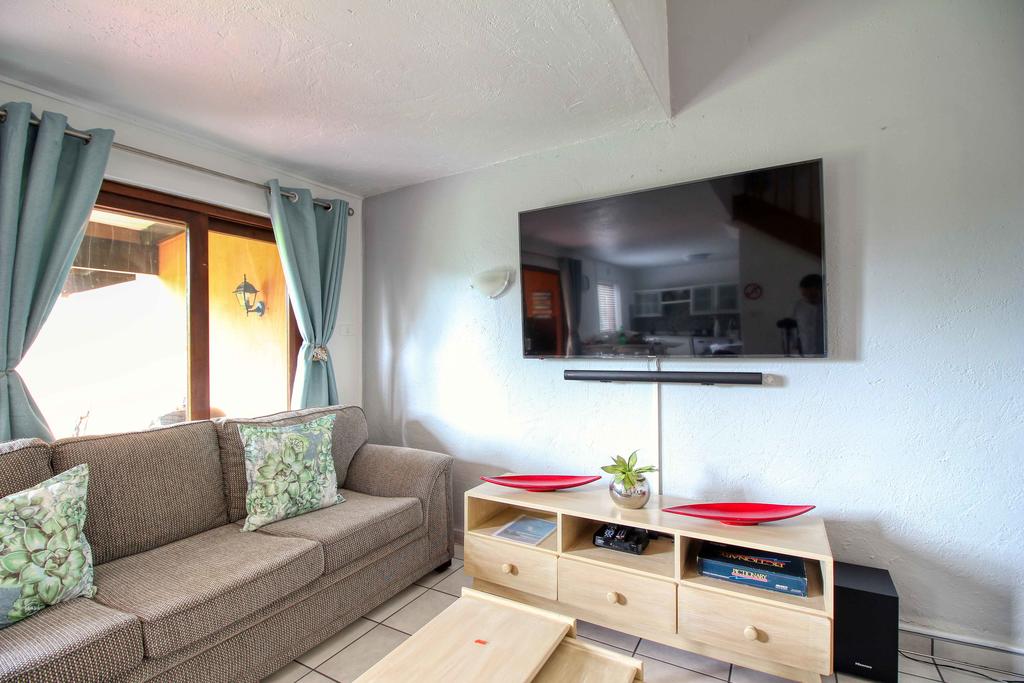 Apartment with Kitchenette