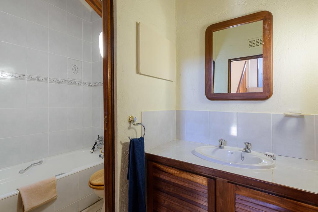 Apartment with Kitchenette