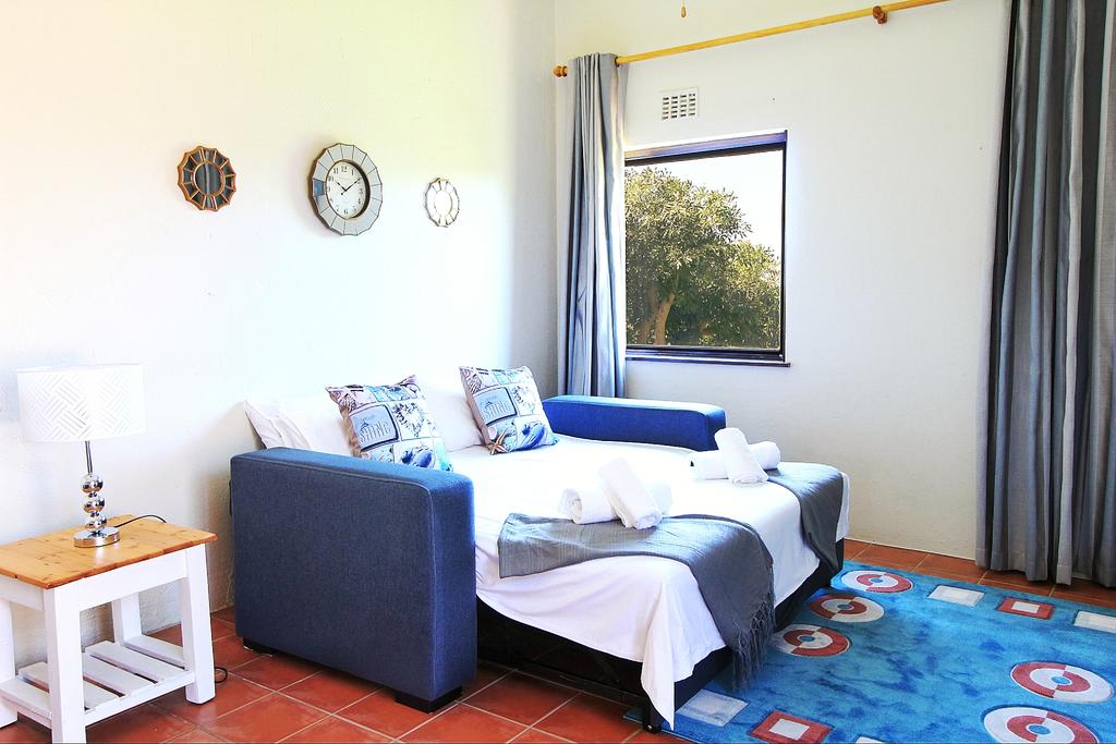 Apartment with Kitchenette