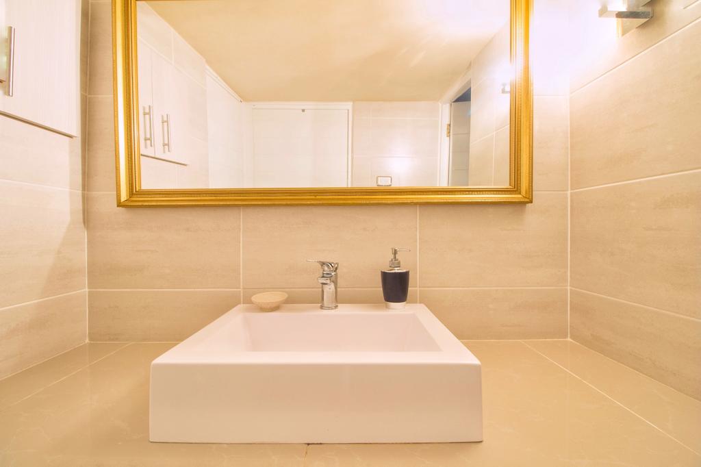 Apartment with Kitchenette