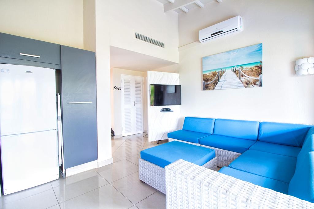 Apartment with Kitchenette