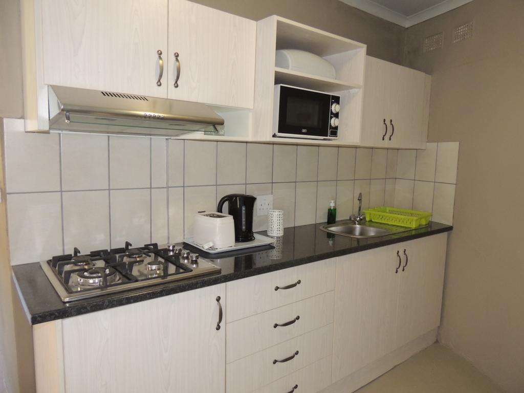 Family Room Deluxe with Kitchenette