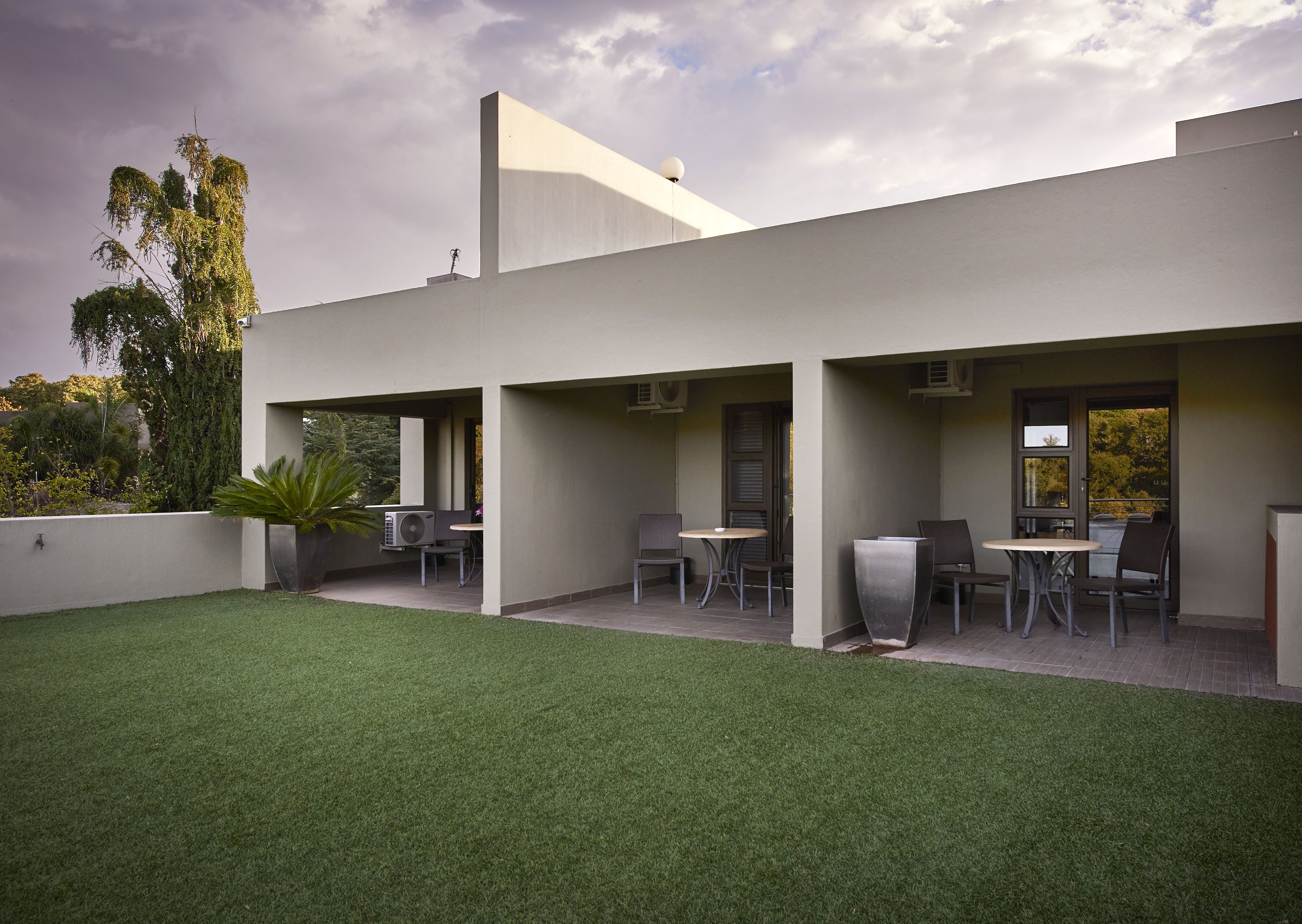 Double Executive King Bed