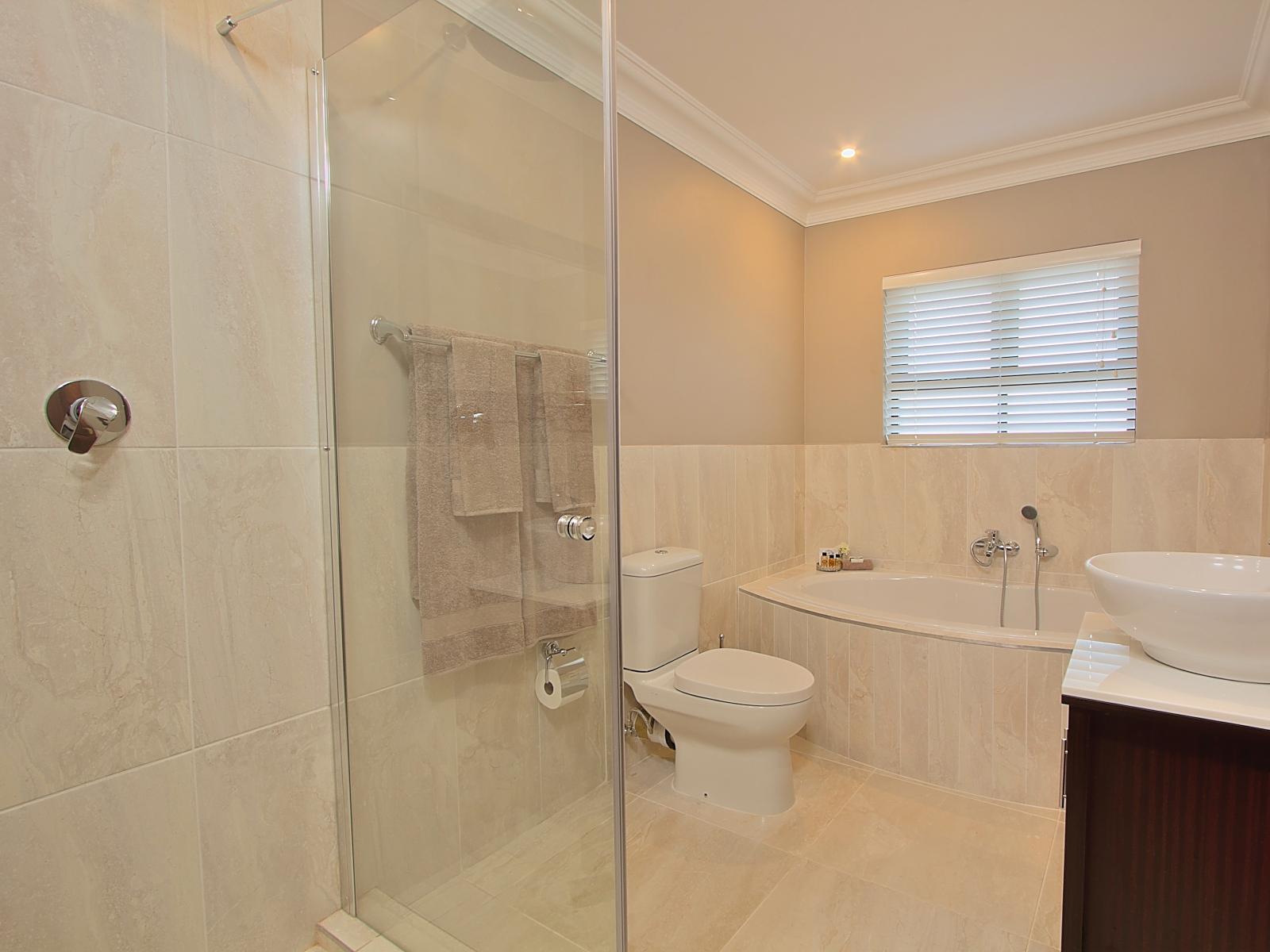 Double Deluxe King Bed