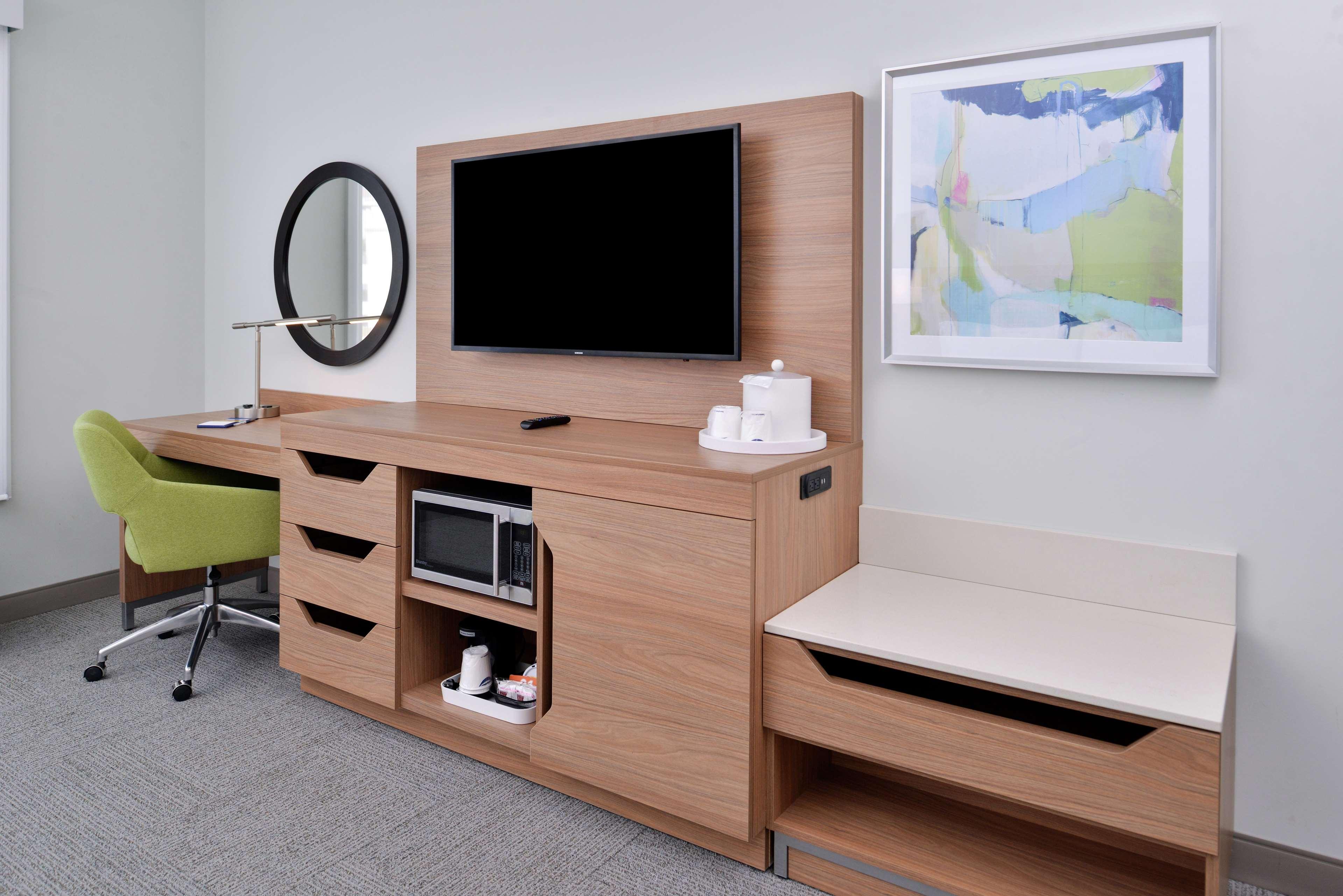 Room King Bed Non Smoking