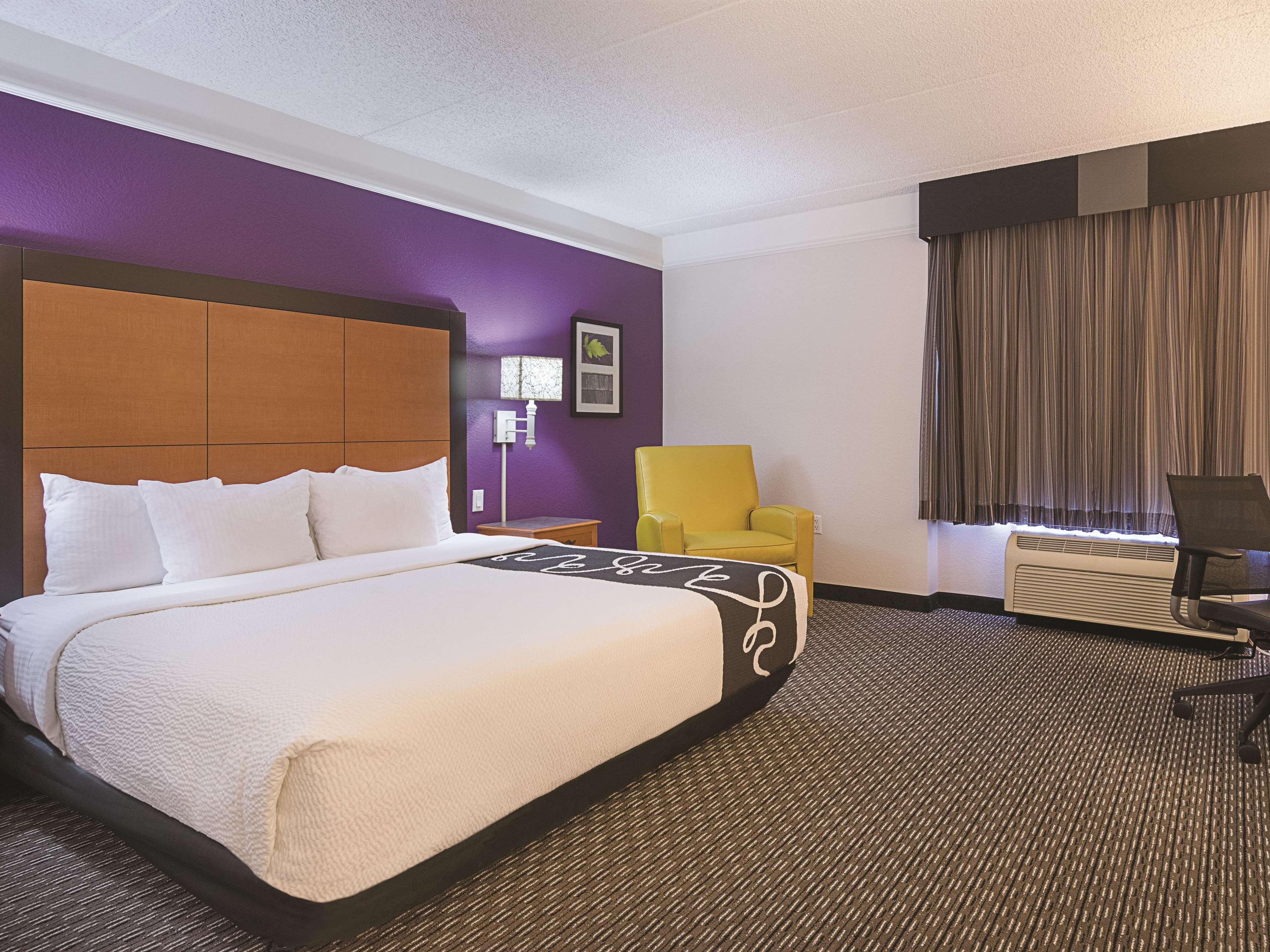 Double King Bed Non Smoking