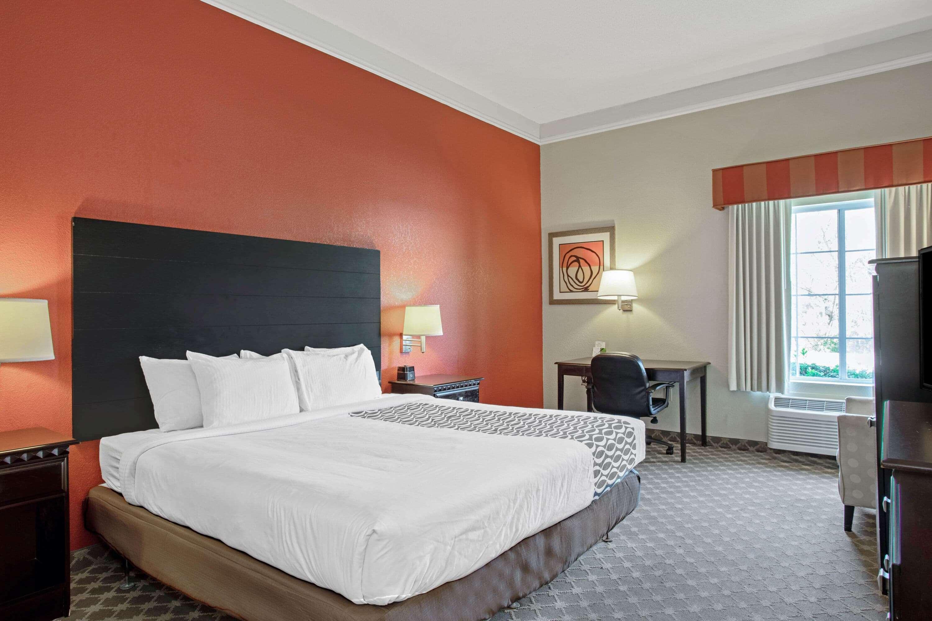 Double Deluxe King Bed