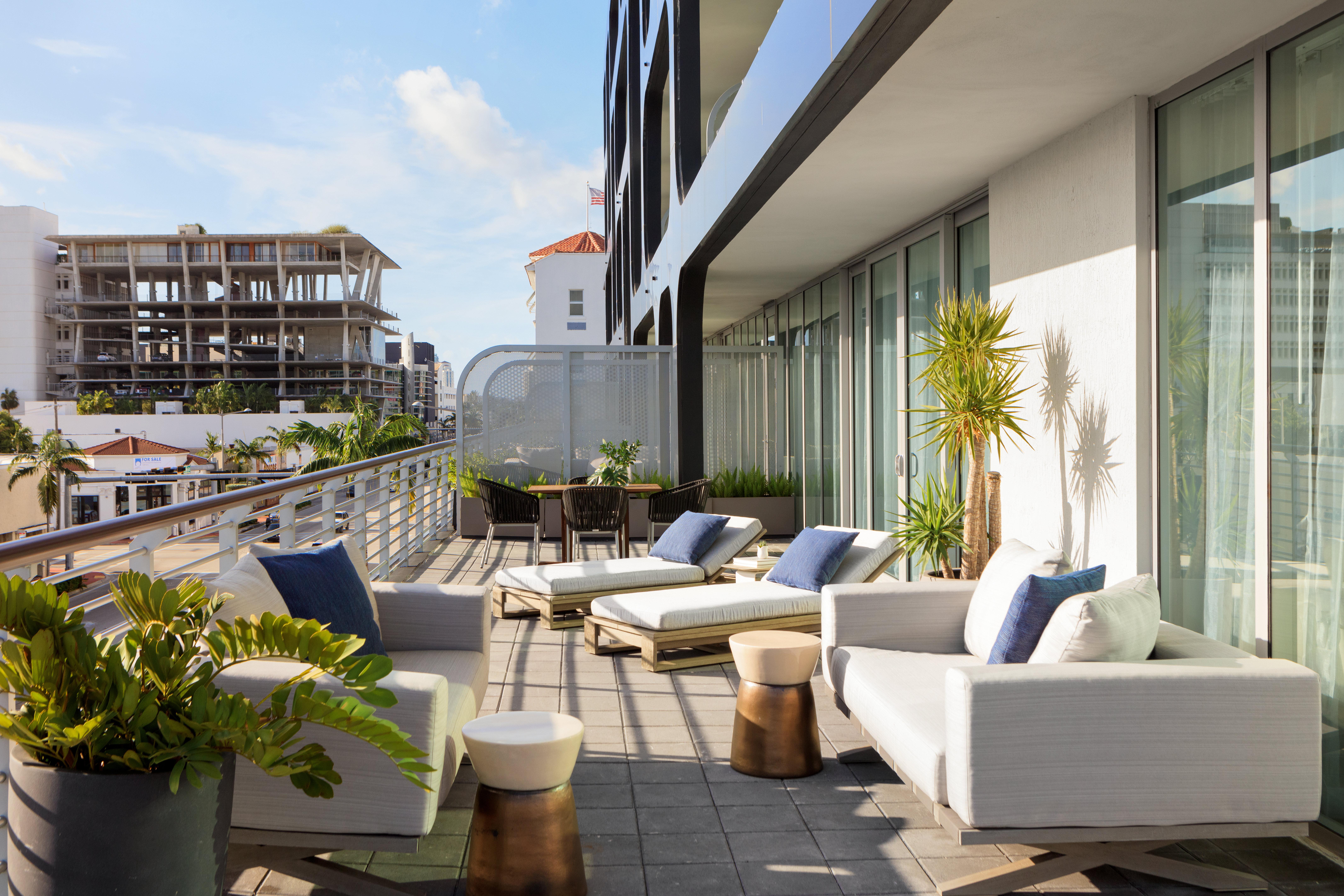 Room Premium King Bed