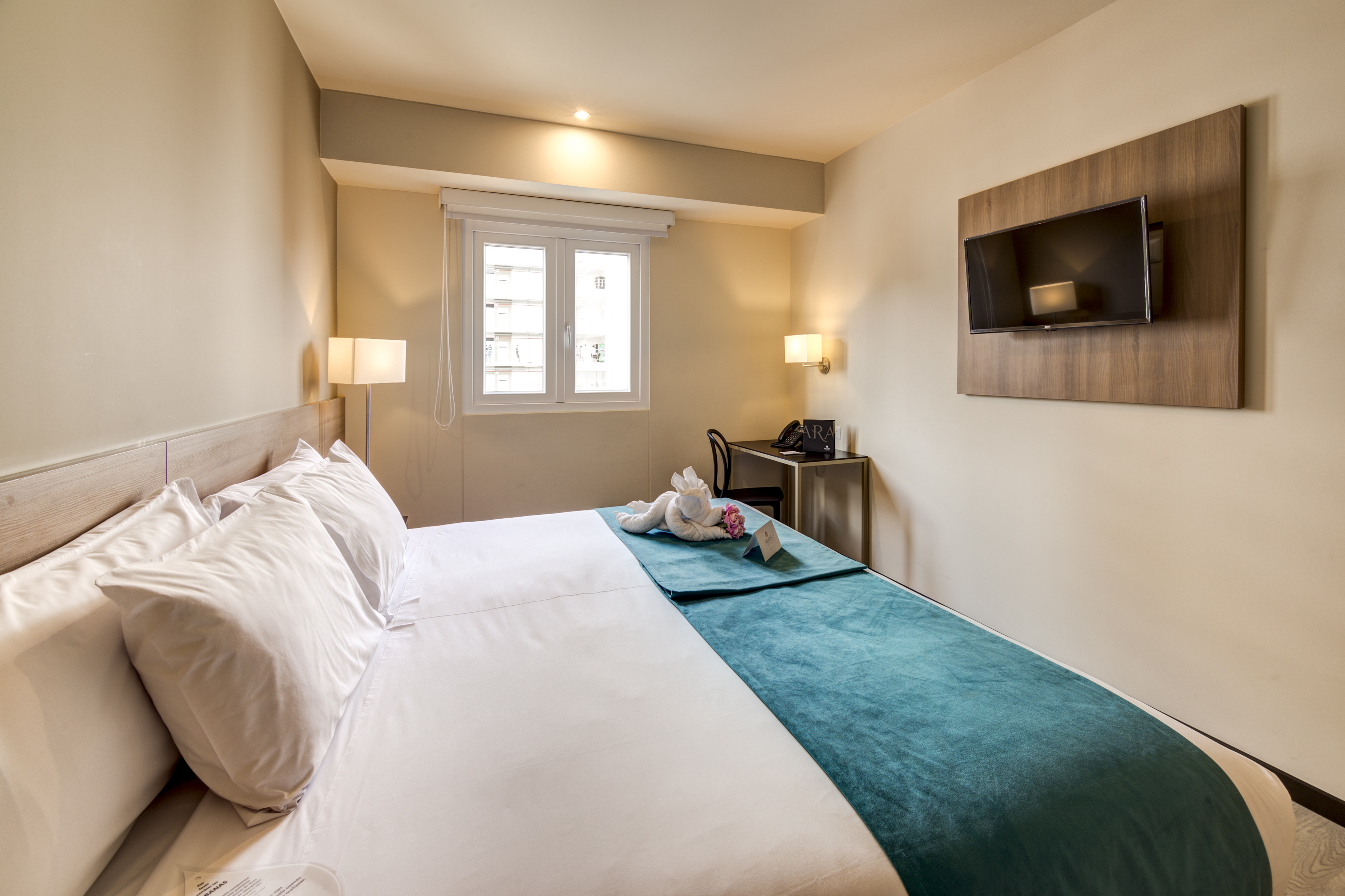 Double King Size Bed