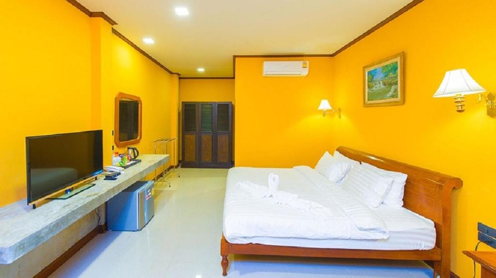 Double or Twin Deluxe