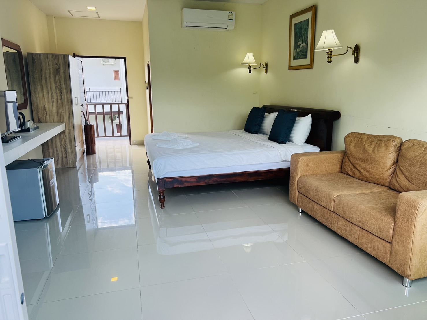 Double or Twin Deluxe