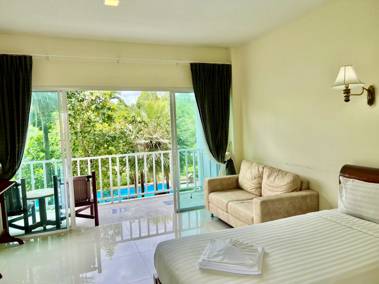 Double or Twin Deluxe