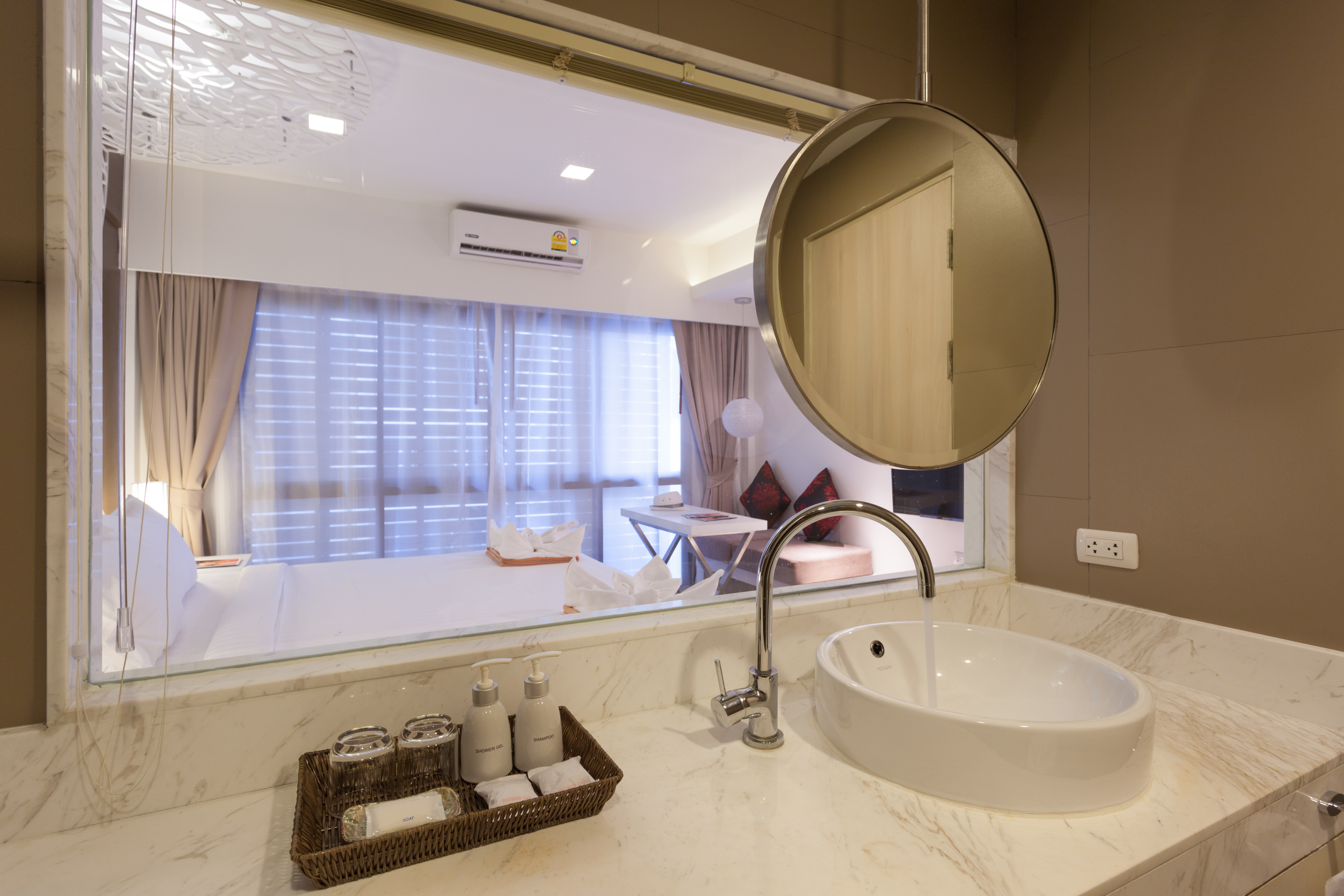 Double Superior King Bed