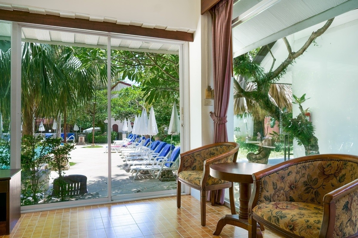 Room Deluxe Pool View