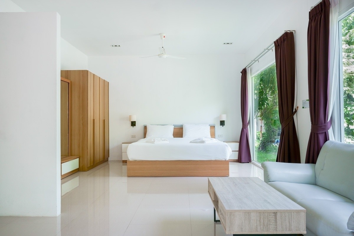 Room Deluxe Pool View