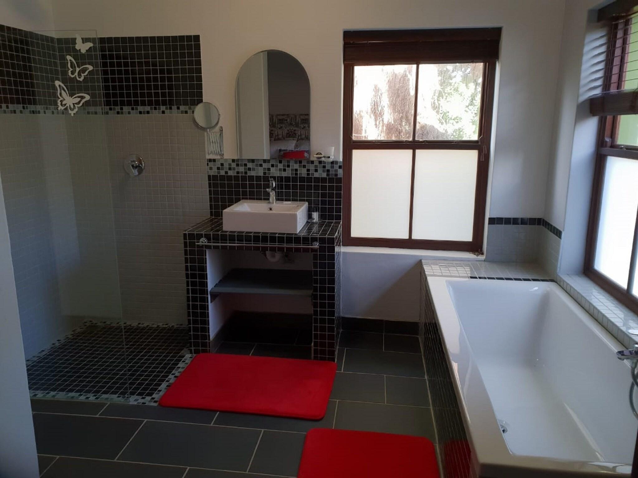 Double Queen Size Bed