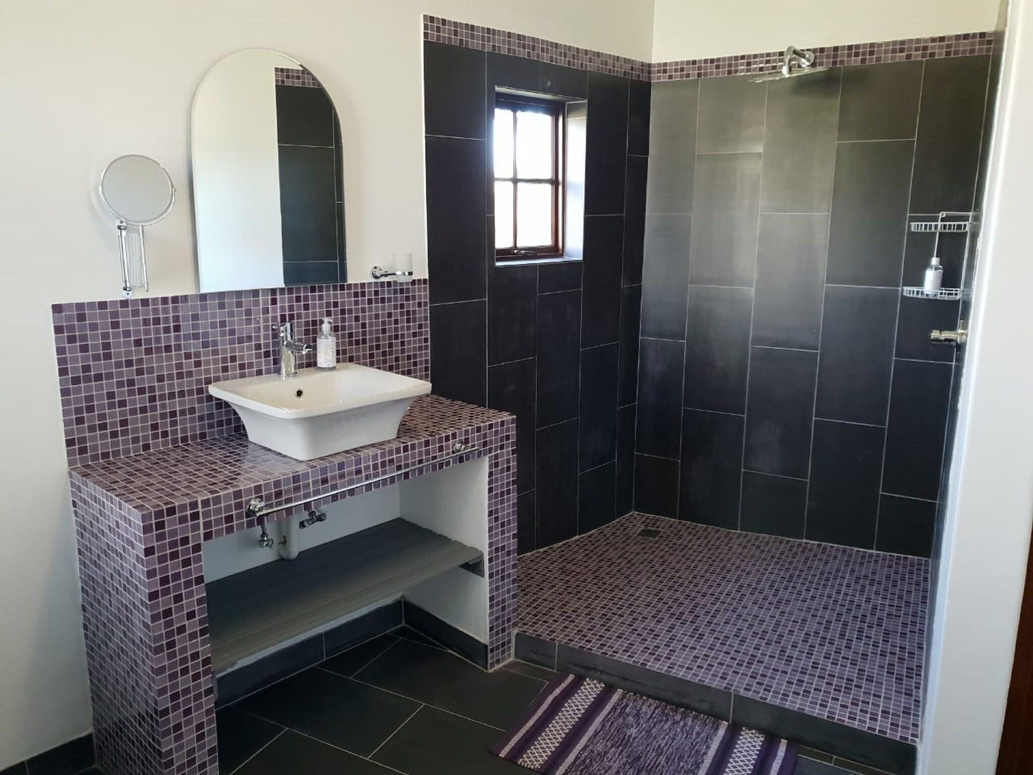 Double Queen Size Bed