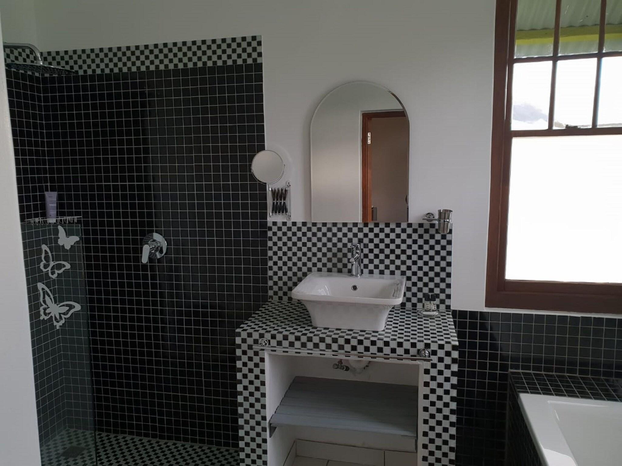 Double Queen Size Bed