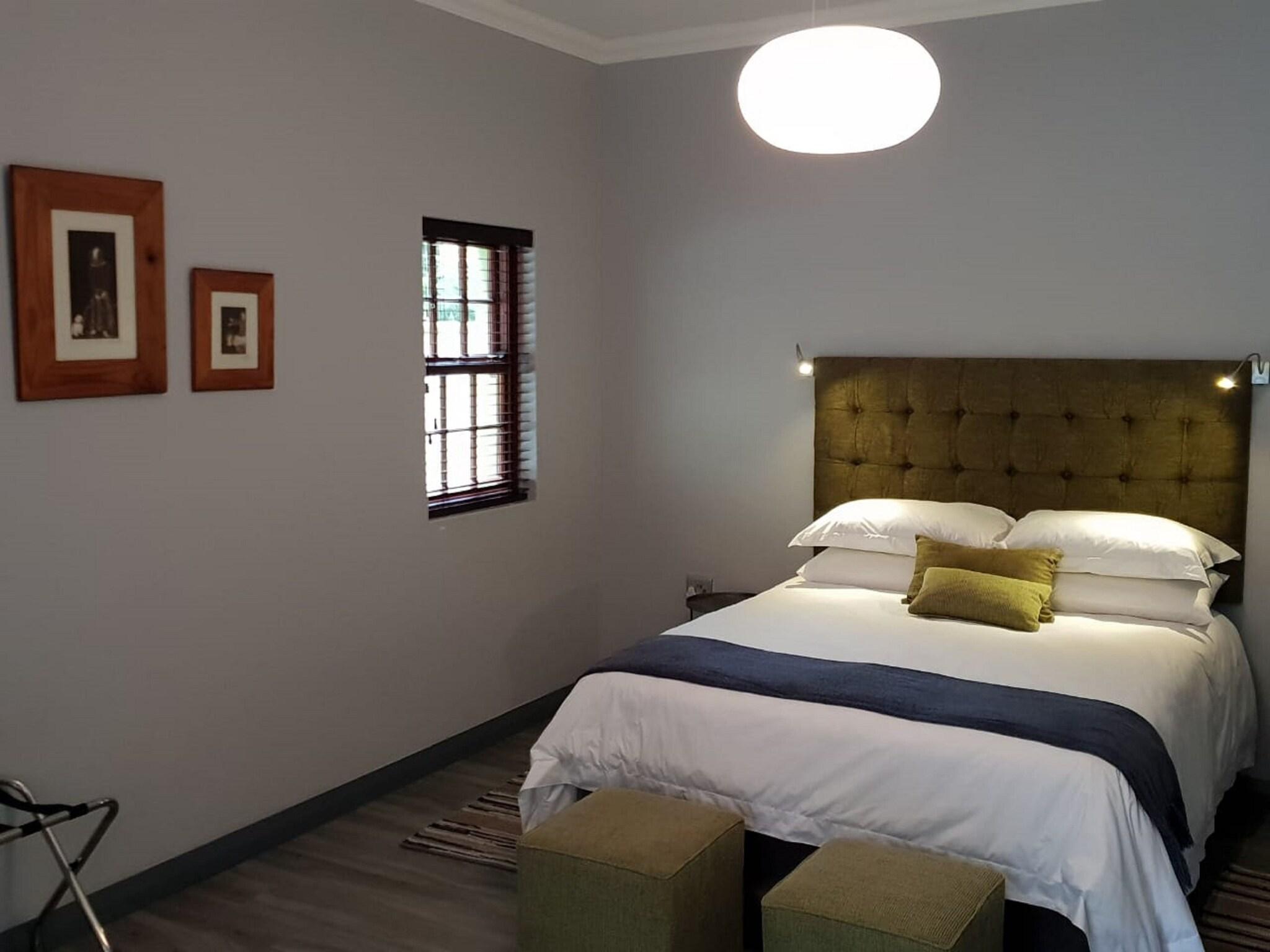 Apartment Queen Size Bed