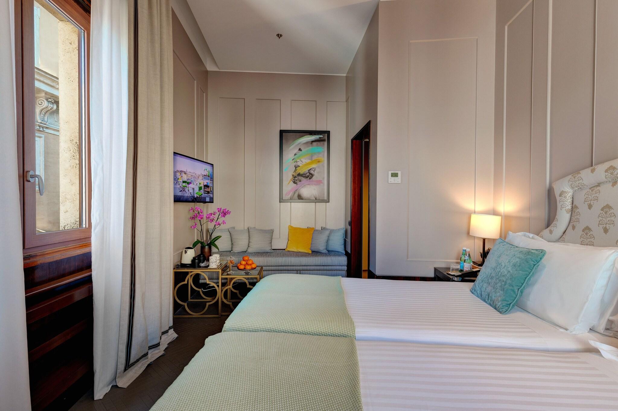 Double Deluxe King Bed